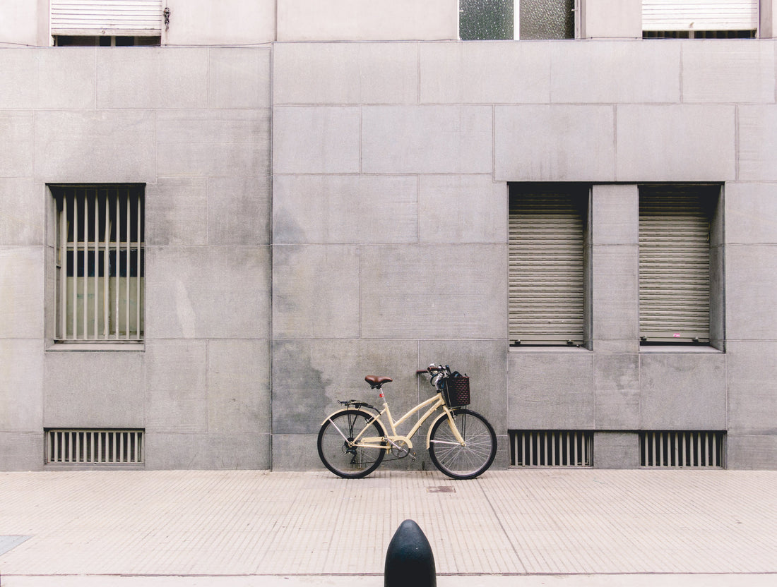 Urban Living: Embracing Reusable Water Bottles for a Healthier, Greener Lifestyle